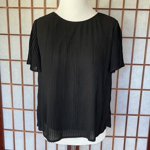 NWT Bar III Top